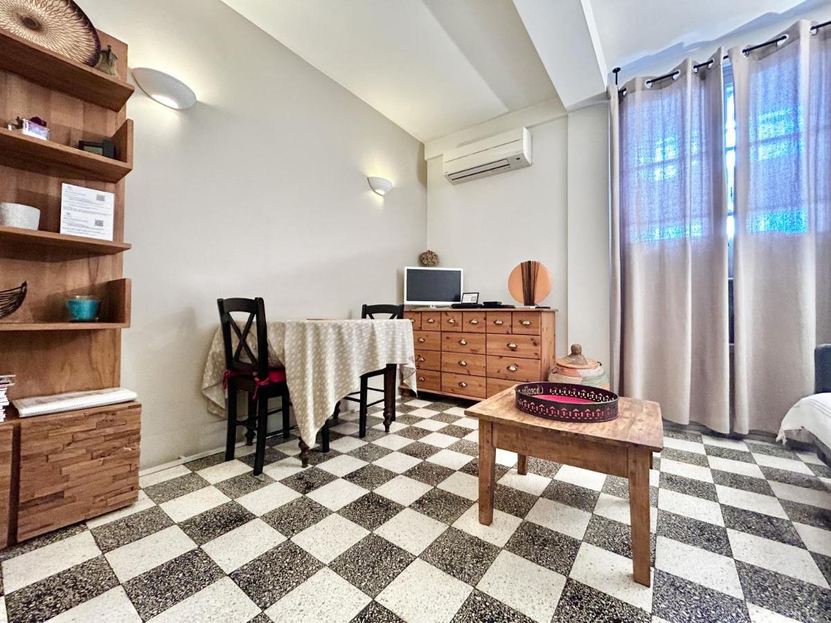 Aparthotel Riviera - Balcon Des Etats Unis - Old Town Promenade Des Anglais Nice Bagian luar foto